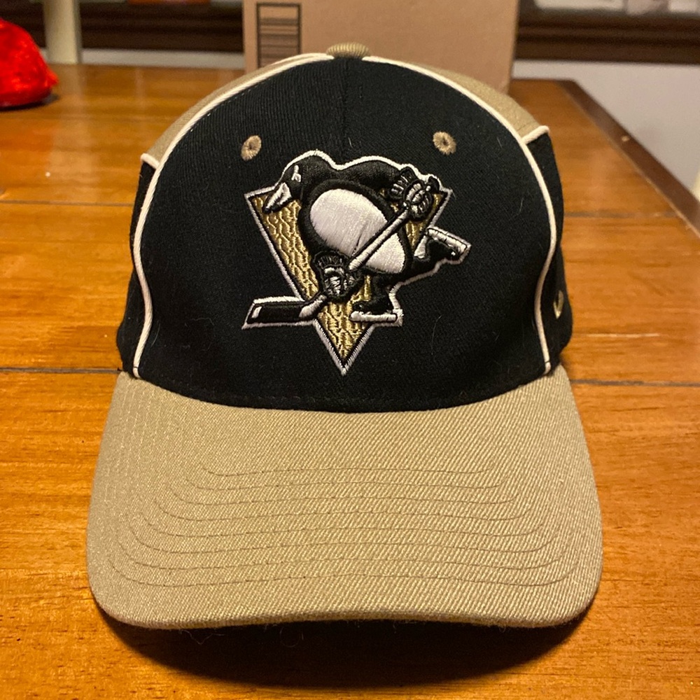 Pittsburgh Penguins Z Fit Hat by Zephyr. Size XL NHL